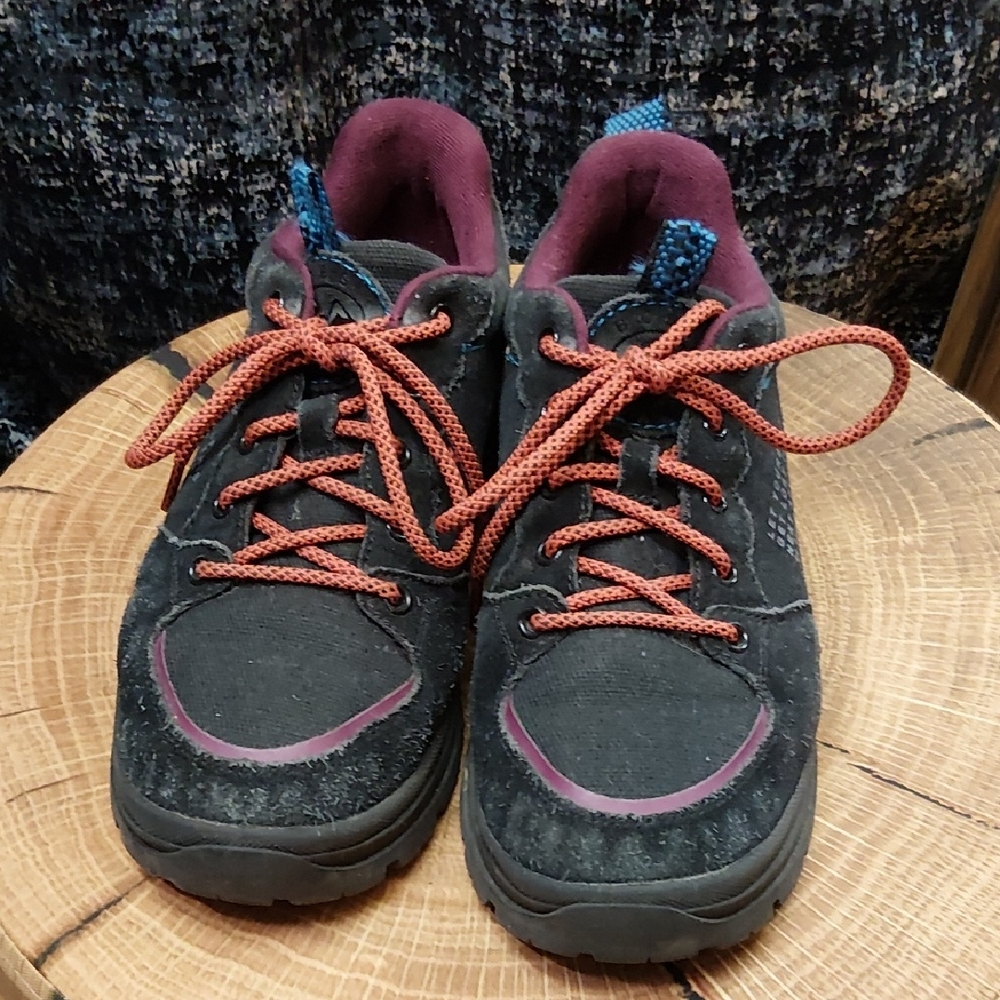 Bobs Black Suede, Purple, Red and Blue ADVENTURE Sneakers Sz 7